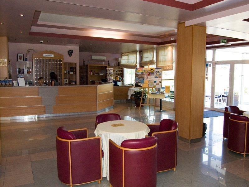 Hotel Arcus Residence 梅杜林 外观 照片