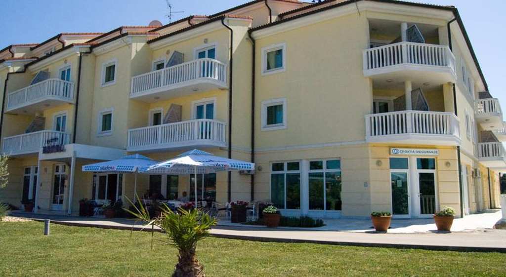 Hotel Arcus Residence 梅杜林 外观 照片