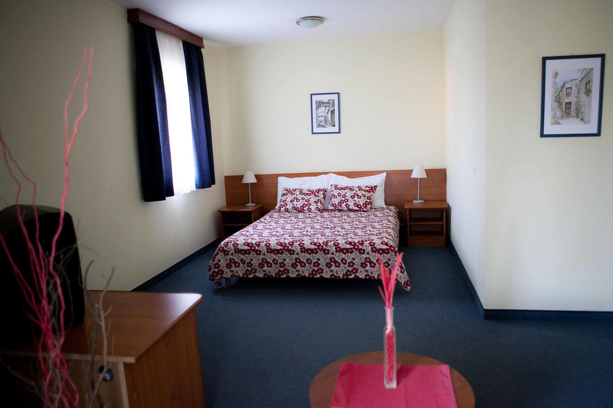 Hotel Arcus Residence 梅杜林 外观 照片